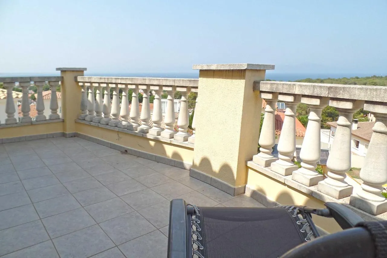 Villa Puig Sec 0*, L' Escala