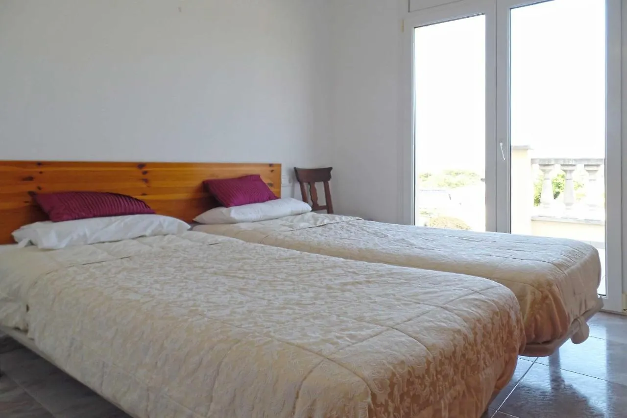 Villa Puig Sec 0*, L' Escala